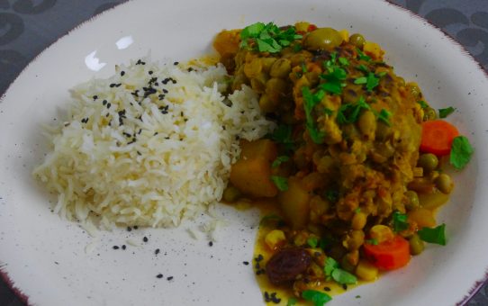 Estofado de tempeh de arveja o guisantes